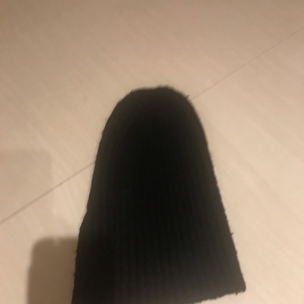 3/15$ Black Knit Beanie